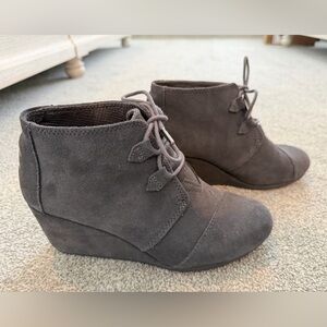*NWOT* Tom’s Gray Suede Ankle Booties with Lacing Detail